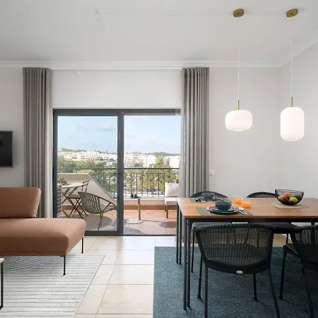 Loreto Floor Center With Indoor Pool *